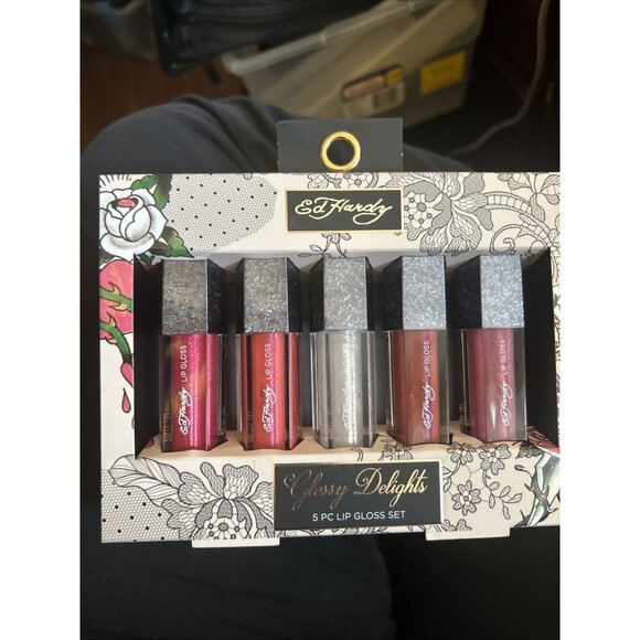 Ed Hardy Glossy Delights 5-piece lip gloss set Of 5 Skater Emo Goth Assorted New - Picture 1 of 7